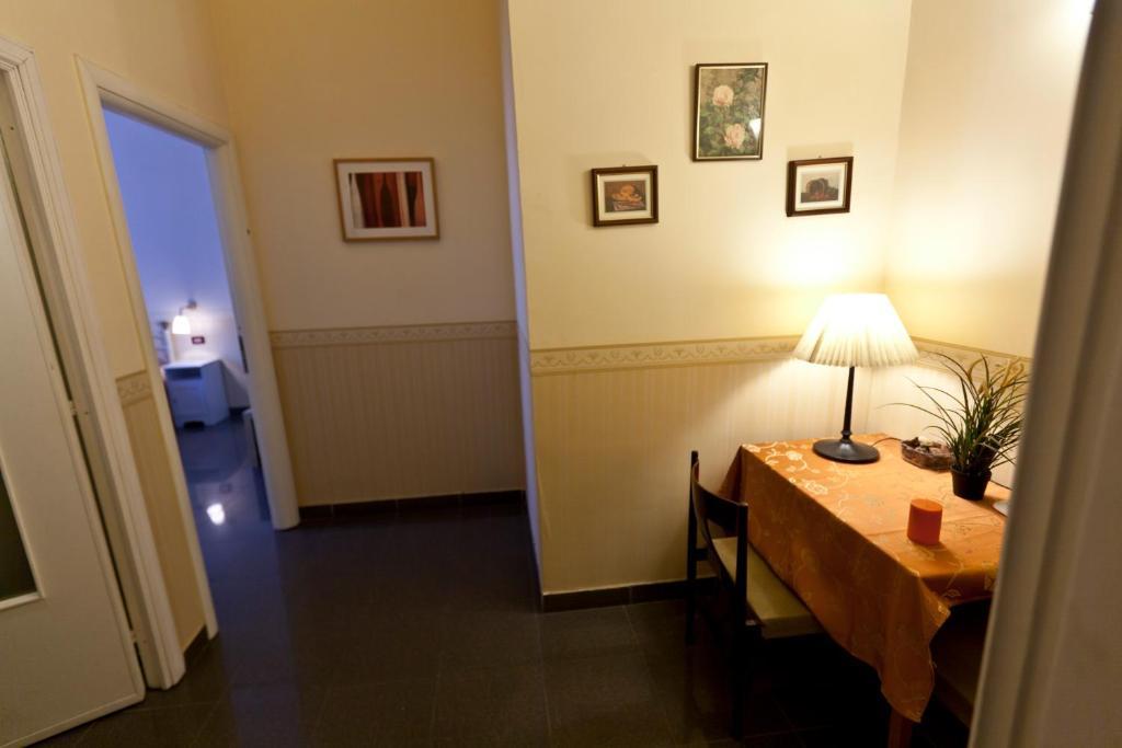 B&B MediΝάπολη Δωμάτιο φωτογραφία